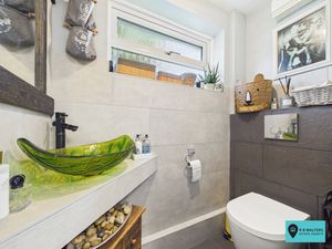 WC- click for photo gallery